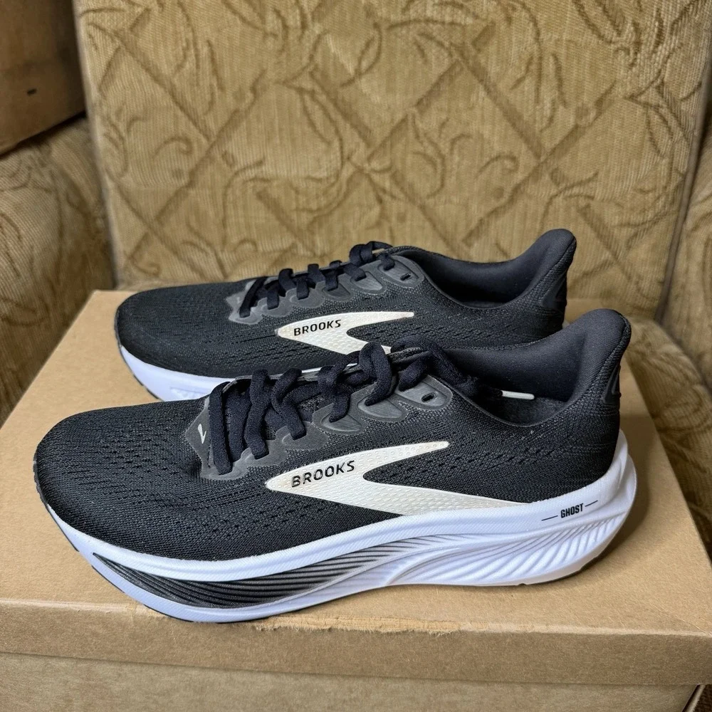 Brooks Ghost 17 Black Grey White Black 1204311B090 Women's Size 7 Running Shoes
